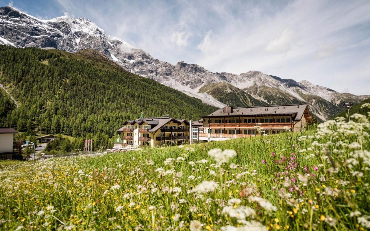 Paradies Pure Mountain Resort Sulden Buitenkant foto
